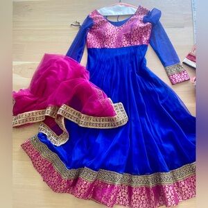 Royal blue & magenta Anarkali with contrast dupatta. Excellent condition. 🩷💙